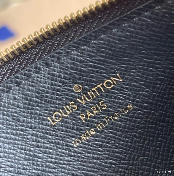 Affordable VUITTON SLIM LOUIS PURSE 0725